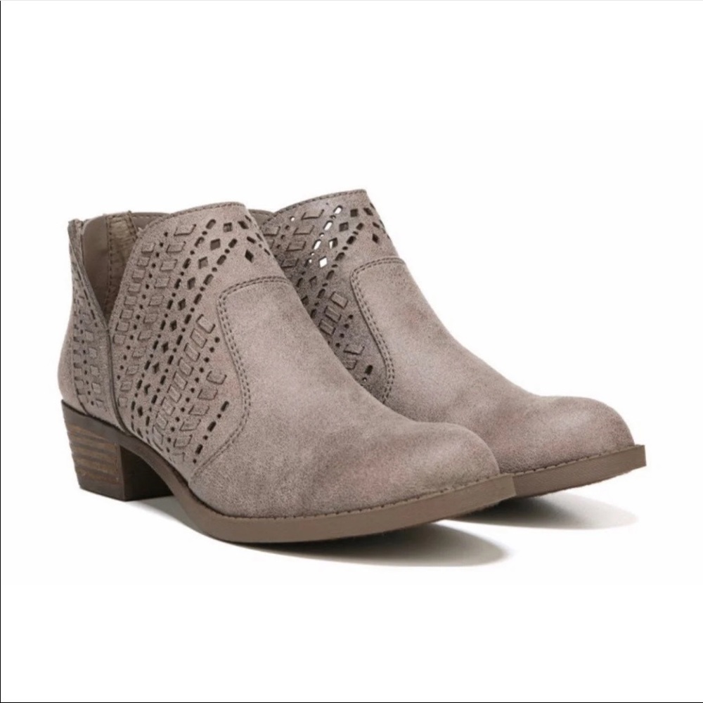 Carlos Santana “Bentley” Ankle Boots 7.5